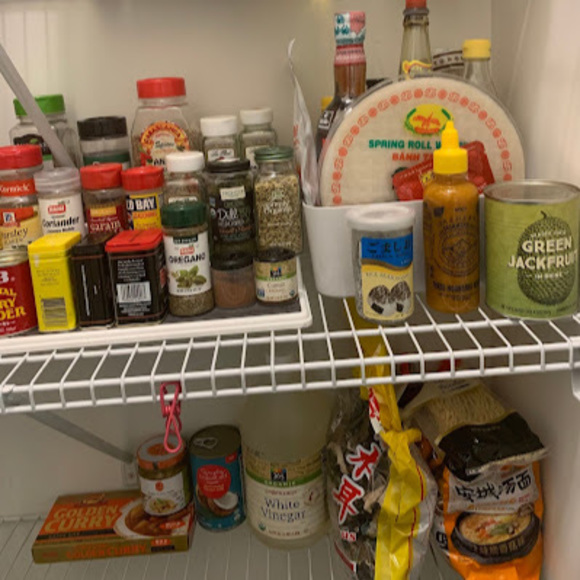 Meet your Posher, Lizette - Picture 1 of 1